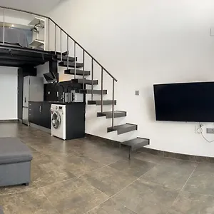  Apartamento Mini Duplex Moderno Bien Ubicado.